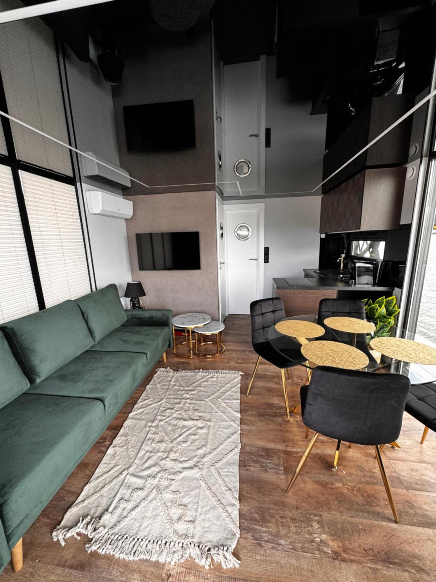 שצ'צ'ין Houseboat Energyapart מראה חיצוני תמונה