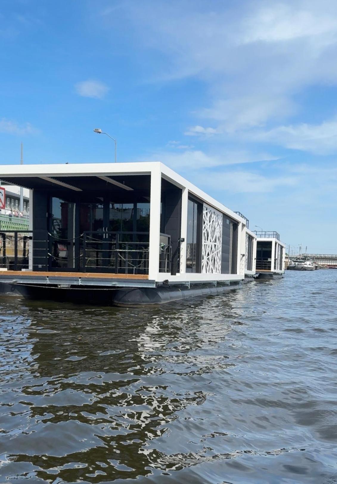 שצ'צ'ין Houseboat Energyapart מראה חיצוני תמונה